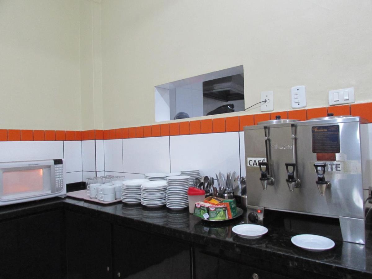 Nebias Palace Junto Da Avenida Ipiranga Com Sao Joao Em Frente Ao Bar Brahma Sp 圣保罗